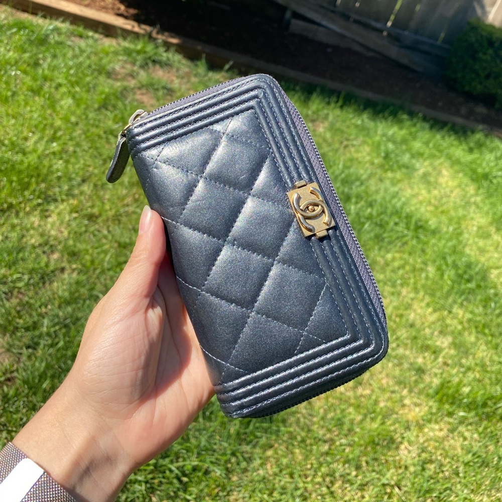 Chanel boy zip wallet